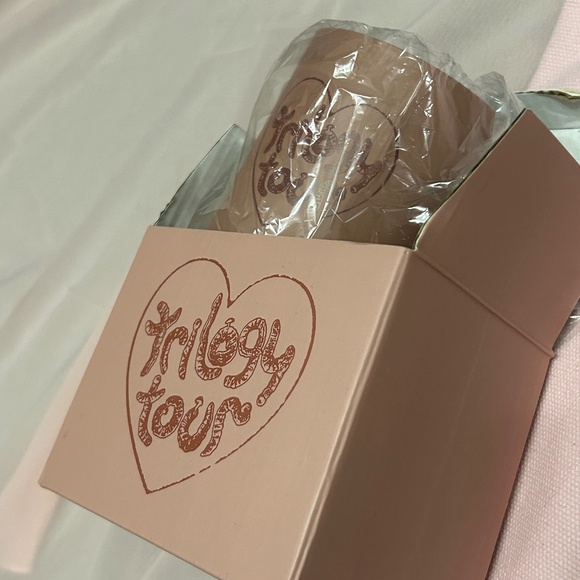 Melanie Martinez | VIP Trilogy Tour Package - Picture 5 of 5